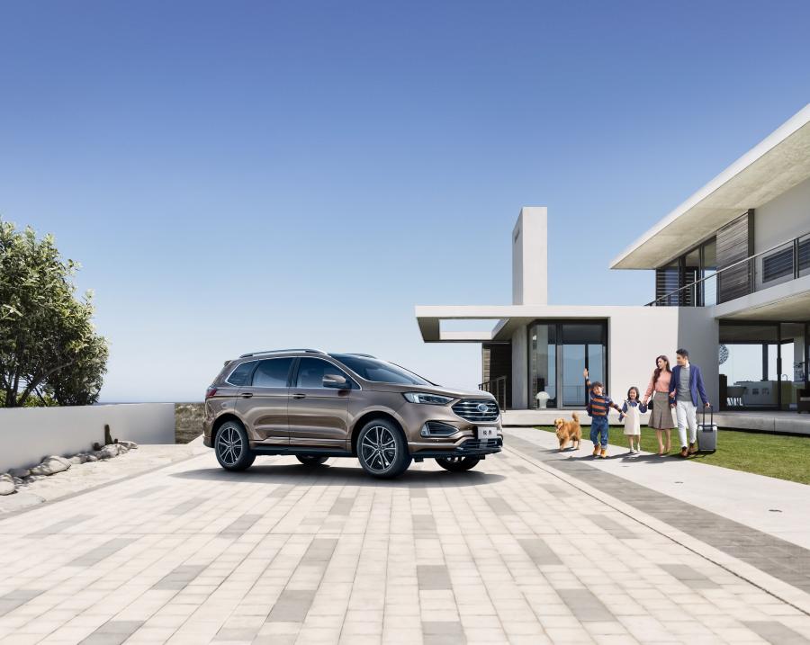  Ford Edge Titanium 2019 года  (CN) (фото 7 из 9)
